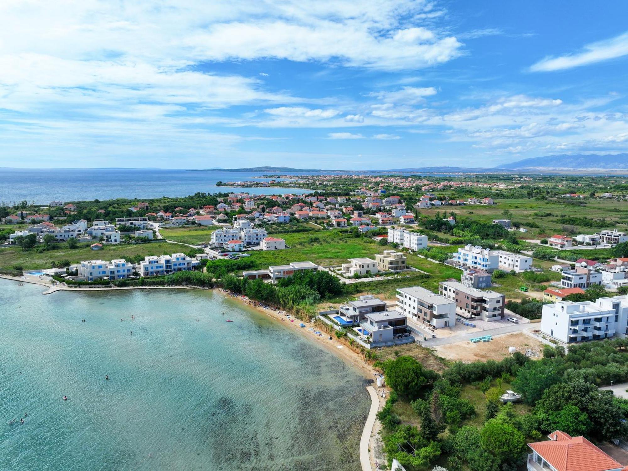 Deluxe Apartments Privlaka On The Sand Exterior photo